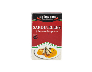 Sardinelles à la sauce basquaise